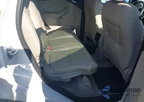 2014 Ford Escape z USA, uszkodzony, nr VIN 1FMCHU0GXXEUB5996